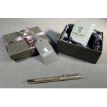 SILVER BALL POINT HANDBAG PEN, ROYAL MINT CLASSICS, LONDON 2004 (12.8g)