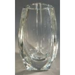 BACCARAT CRYSTAL BOUTON D'OR TRI-SIDED VASE, H: 18 cm