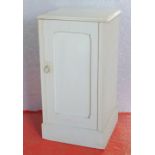 WOODEN BEDSIDE CABINET PAINTED APPLE WHITE (68 cm x 36 cm x 33.5 cm)