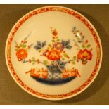 MEISSEN PORCELAIN SAUCER PAINTED WITH FLOWERS AND A TRELLIS, CIRCA 1770 (DIA: 13 cm)