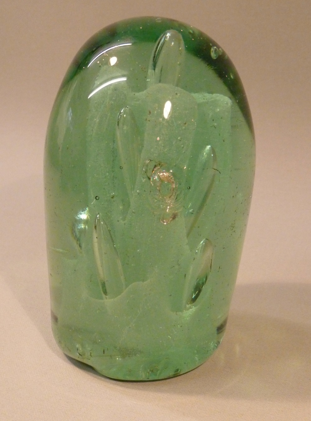 THREE VICTORIAN GREEN GLASS DUMPS TWO OF OVOID FORM WITH BUBBLES/INCLUSIONS AND A SPHERICAL DUMP - Image 5 of 11