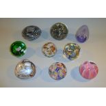 A COLLECTION OF NINE PAPERWEIGHTS INCLUDING CAITHNESS SCOTLAND JUBILEE ROSE - ROYAL MINT 490-2002,