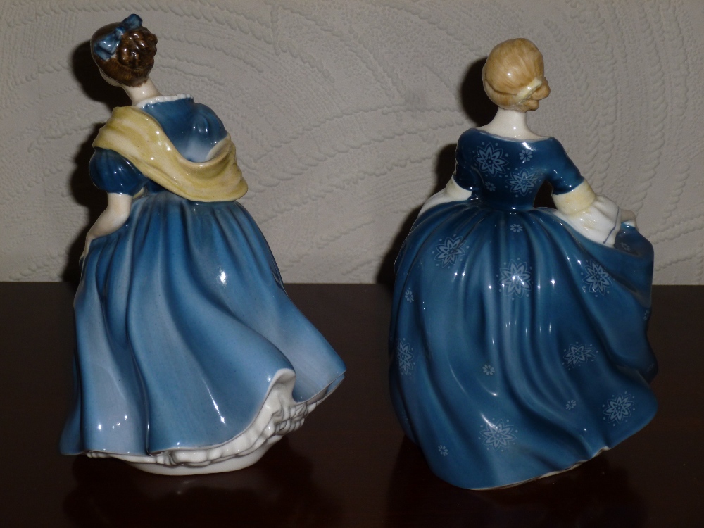 ROYAL DOULTON BONE CHINA FIGURE ADRIENNE HN 2304 (H: 19 cm) AND A SIMILAR FIGURE HILARY HN 2335 ( - Image 2 of 4