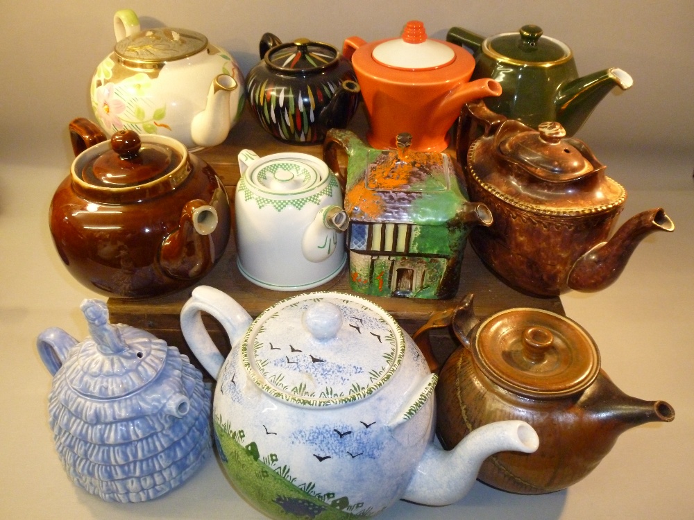 LARGE TEAPOT COLLECTION [23] - Image 8 of 13