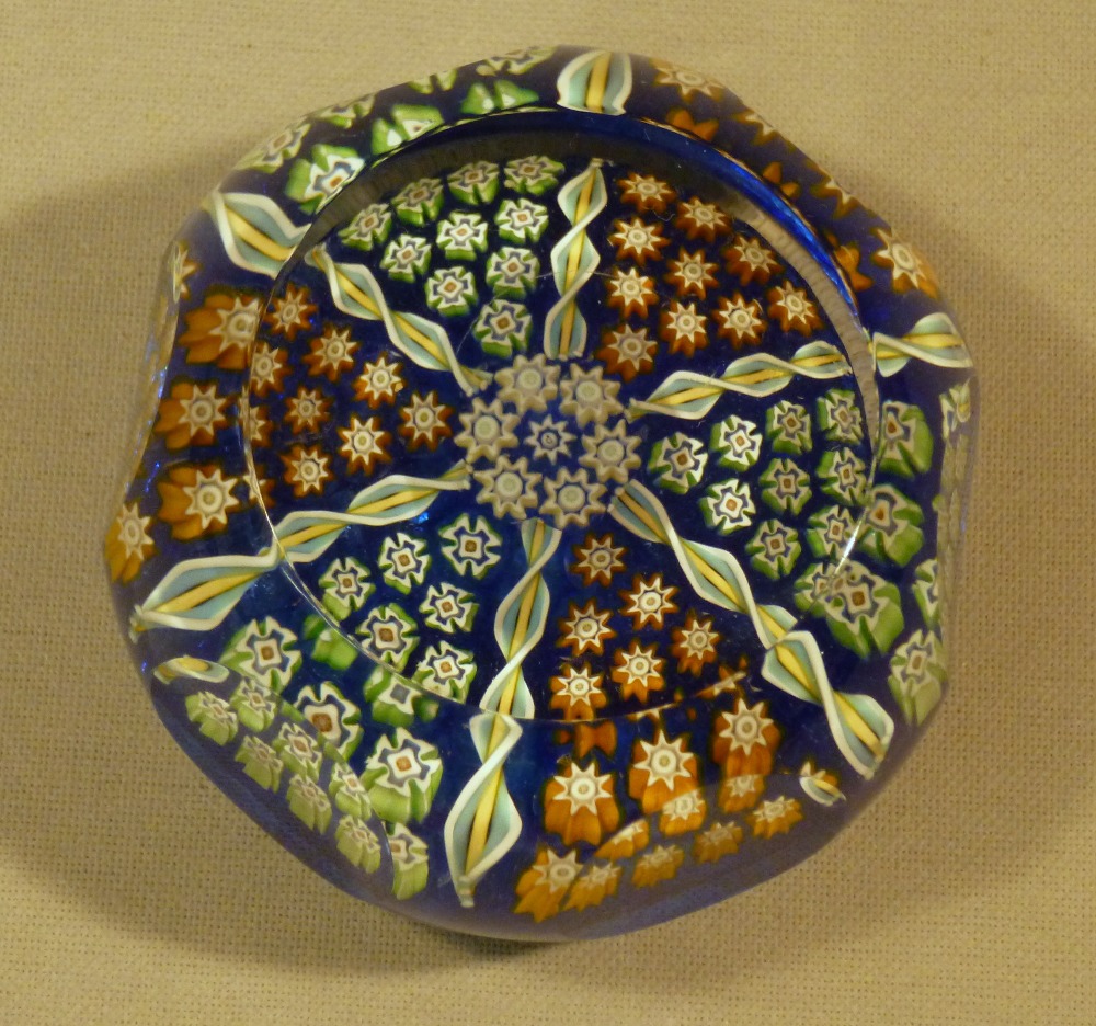 SIX GLASS PAPERWEIGHTS INCLUDING A CLICHY STYLE SWIRL WEIGHT, A WHITEFRIARS WEIGHT WITH PRINTY'S AND - Image 13 of 15