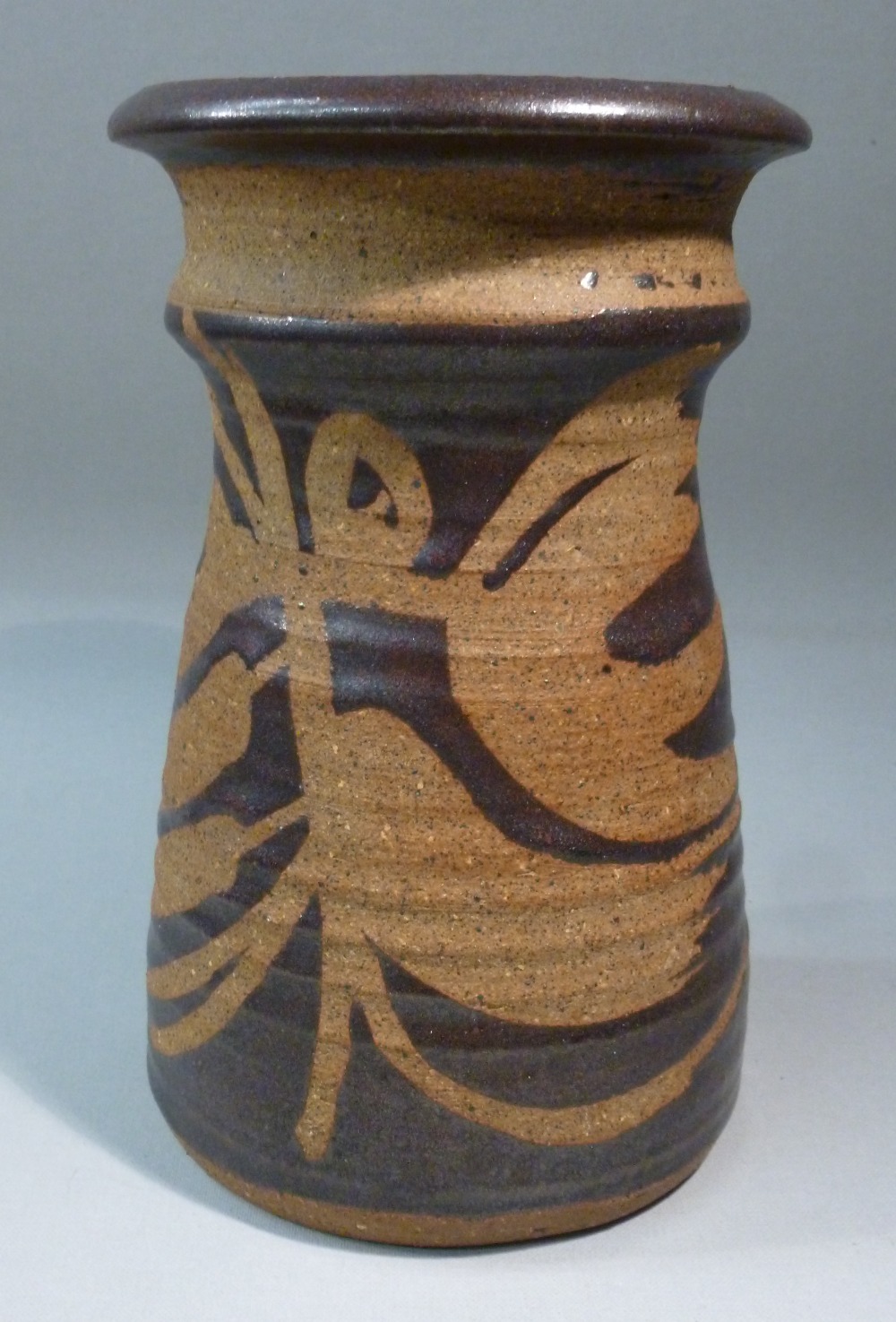 JOHN MALTBY (1936- ) LARGE MOTTLED BROWN GLAZED MUG (REPAIRED) H: 11.5 cm dia: 14 cm WITH - Image 2 of 17