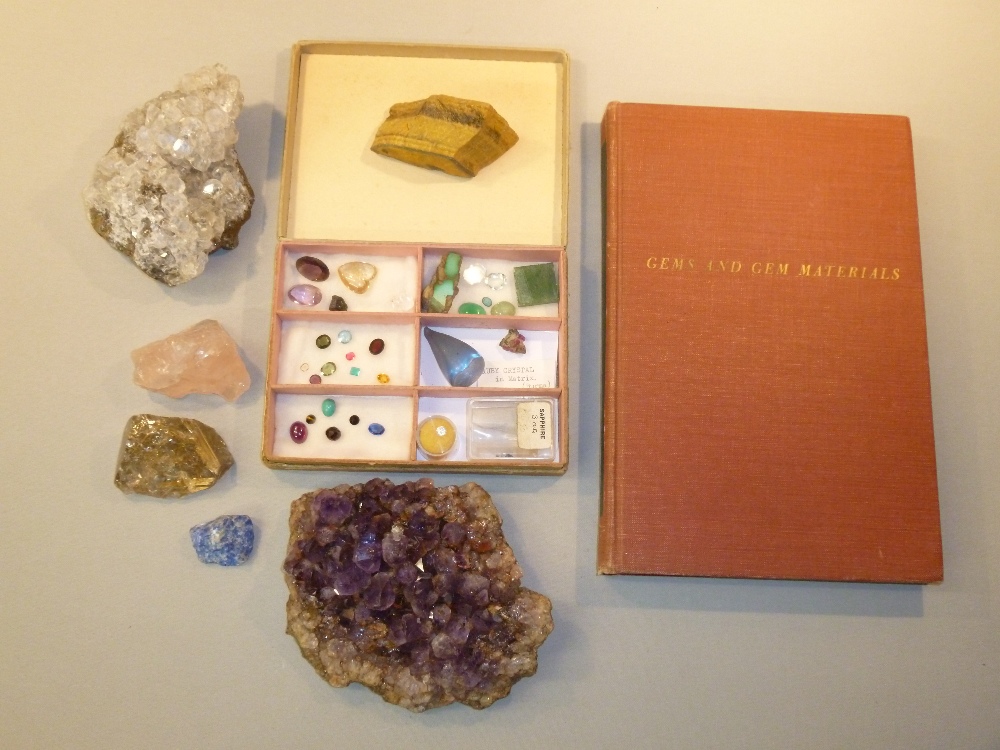 COLLECTION OF SEMI-PRECIOUS STONES AND MINERALS INCLUDING RUBY, AQUAMARINE, JADE AND AMETHYST.