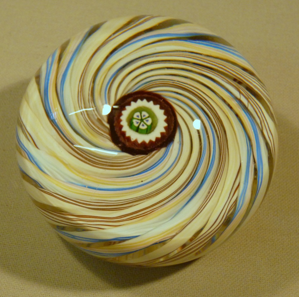 SIX GLASS PAPERWEIGHTS INCLUDING A CLICHY STYLE SWIRL WEIGHT, A WHITEFRIARS WEIGHT WITH PRINTY'S AND - Image 9 of 15