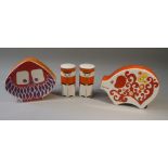 TWO 1970's CARLTON WARE MONEY BOXES COMPRISING A PLUM RED OWL (H: 12.5 cm) AND A PIG (H: 11.5 cm)