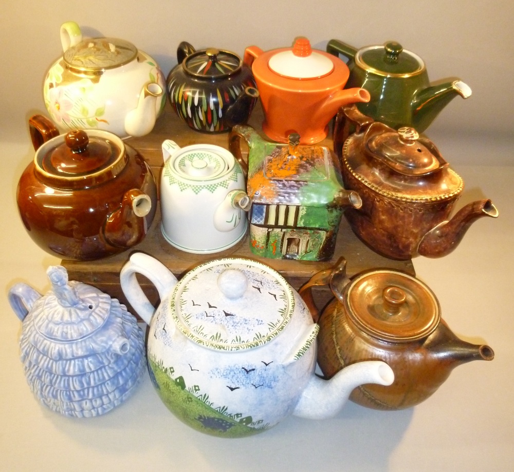 LARGE TEAPOT COLLECTION [23] - Image 7 of 13