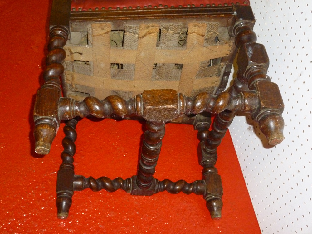 VICTORIAN CARVED OAK CHAIR WITH BARLEY TWIST LEGS AND CARVED AND PIERCED BACK. HEIGHT115CM, WIDTH - Bild 5 aus 5