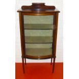 EDWARDIAN STRUNG MAHOGANY DEMI-LUNE DISPLAY CABINET ON SQUARE TAPERING LEGS (128 cm x 65 cm x 39.5