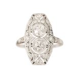 An Art-Déco diamond ring Around 1920. 14 ct. white gold. On top with two old cut diam. in total