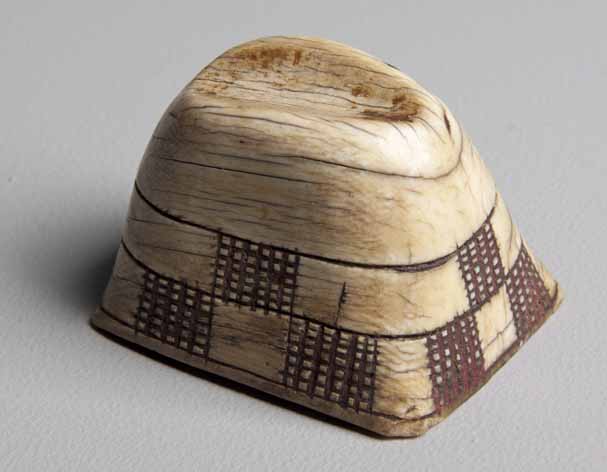 A HIMBA EKIPA NOT SUITABLE FOR EXPORT the ivory engraved with geometric designs (1)