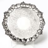 A GEORGE III SILVER SALVER, INDECIPHERABLE MAKER’S MARK, LONDON, 1783 the circular body with a