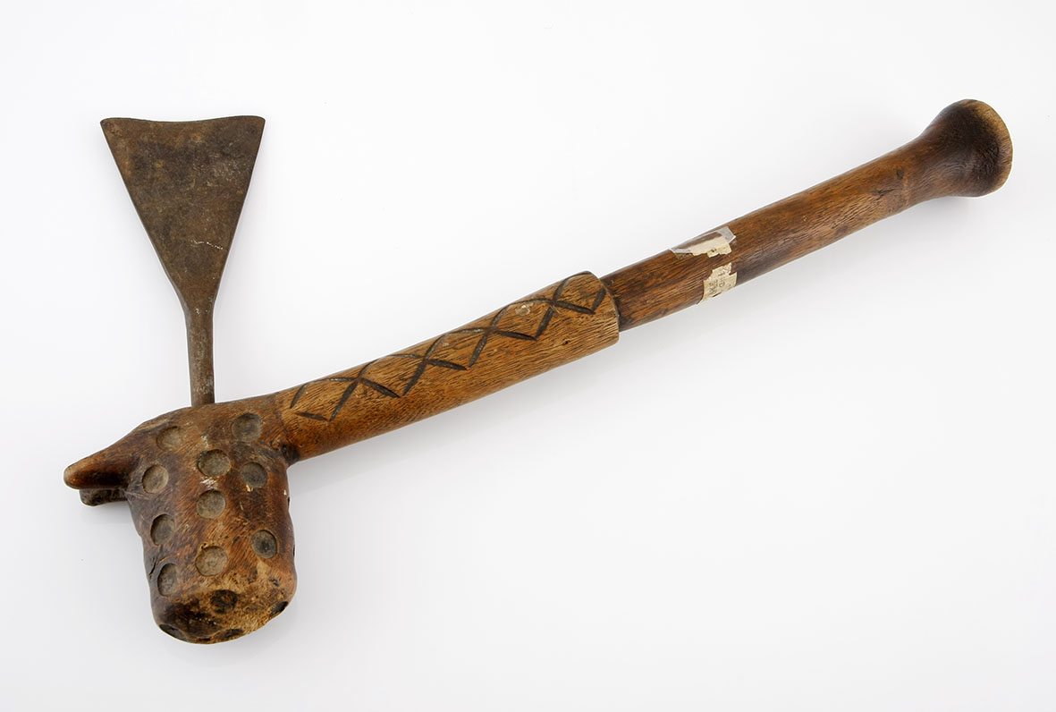 AN OVIMBUNDU AXE, ANGOLA the handle carved in the form of a giraffe 40cm long