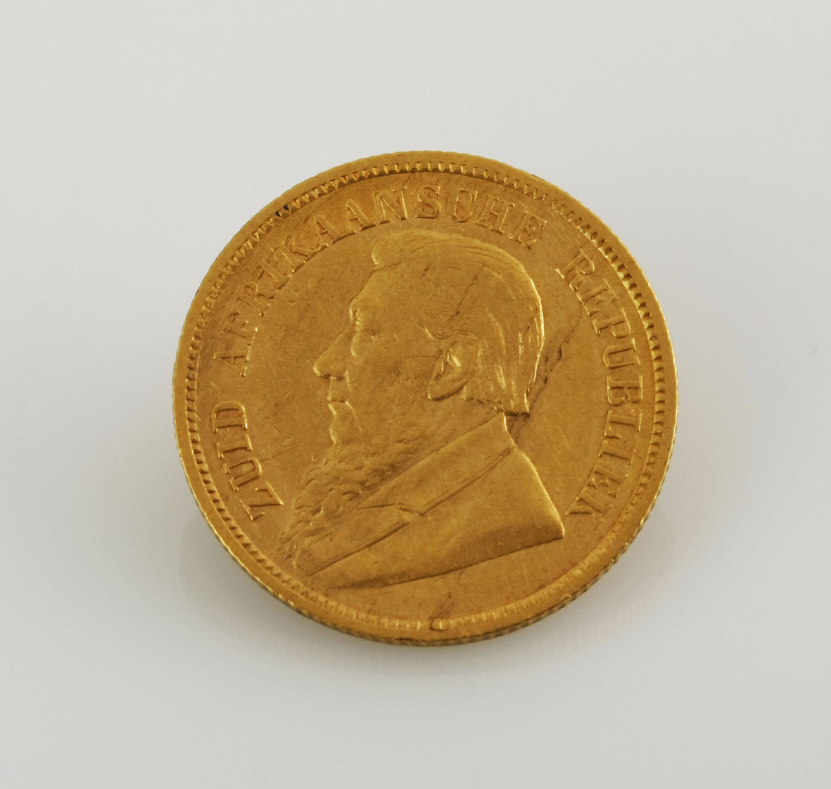 Zuid Afrikaansche Republiek HALF POND (GOLD) Pretoria: 1895. Condition of coin: near VF.