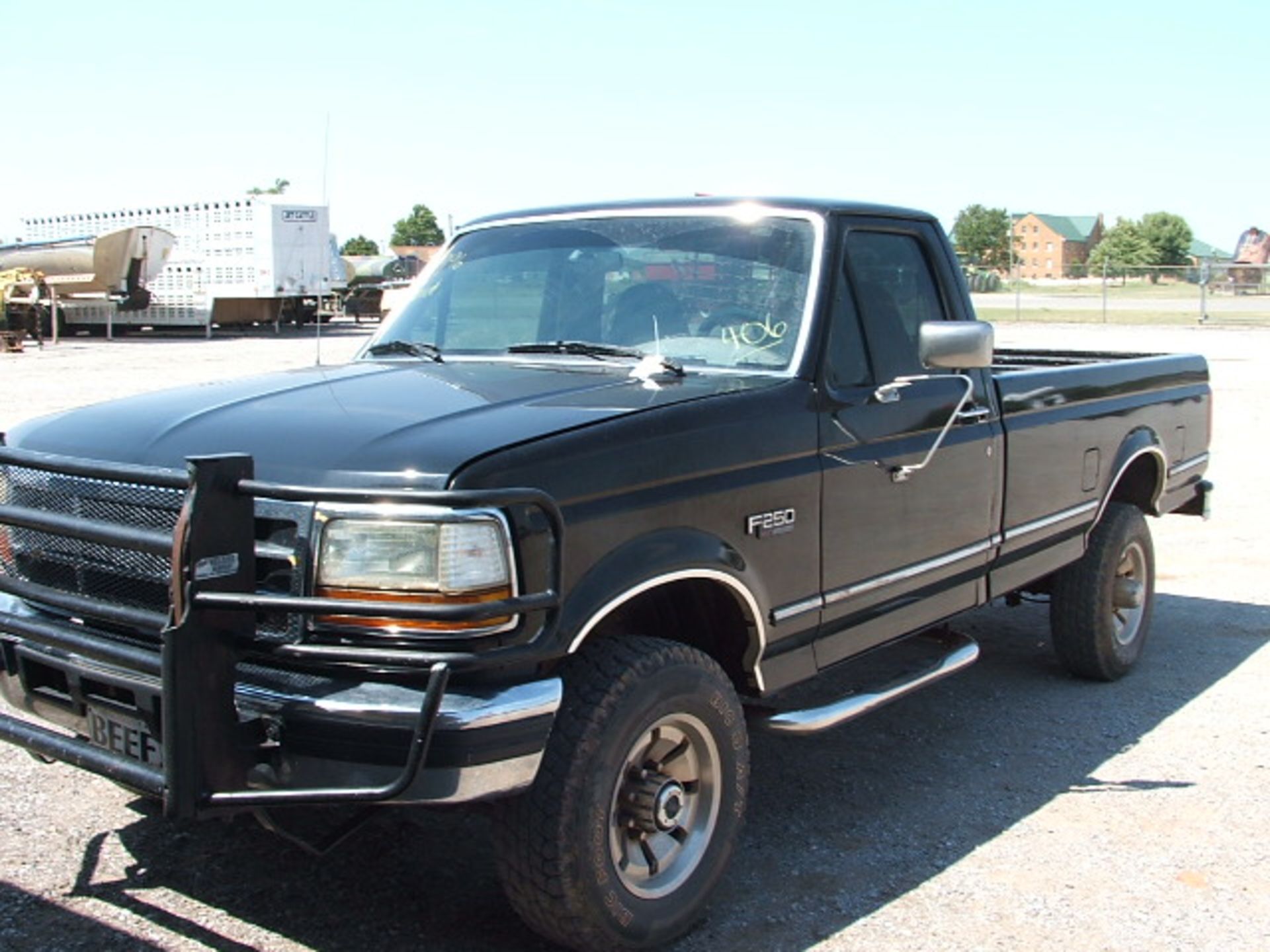 Lot 406 1996 Ford F250, Automatic, 4WD