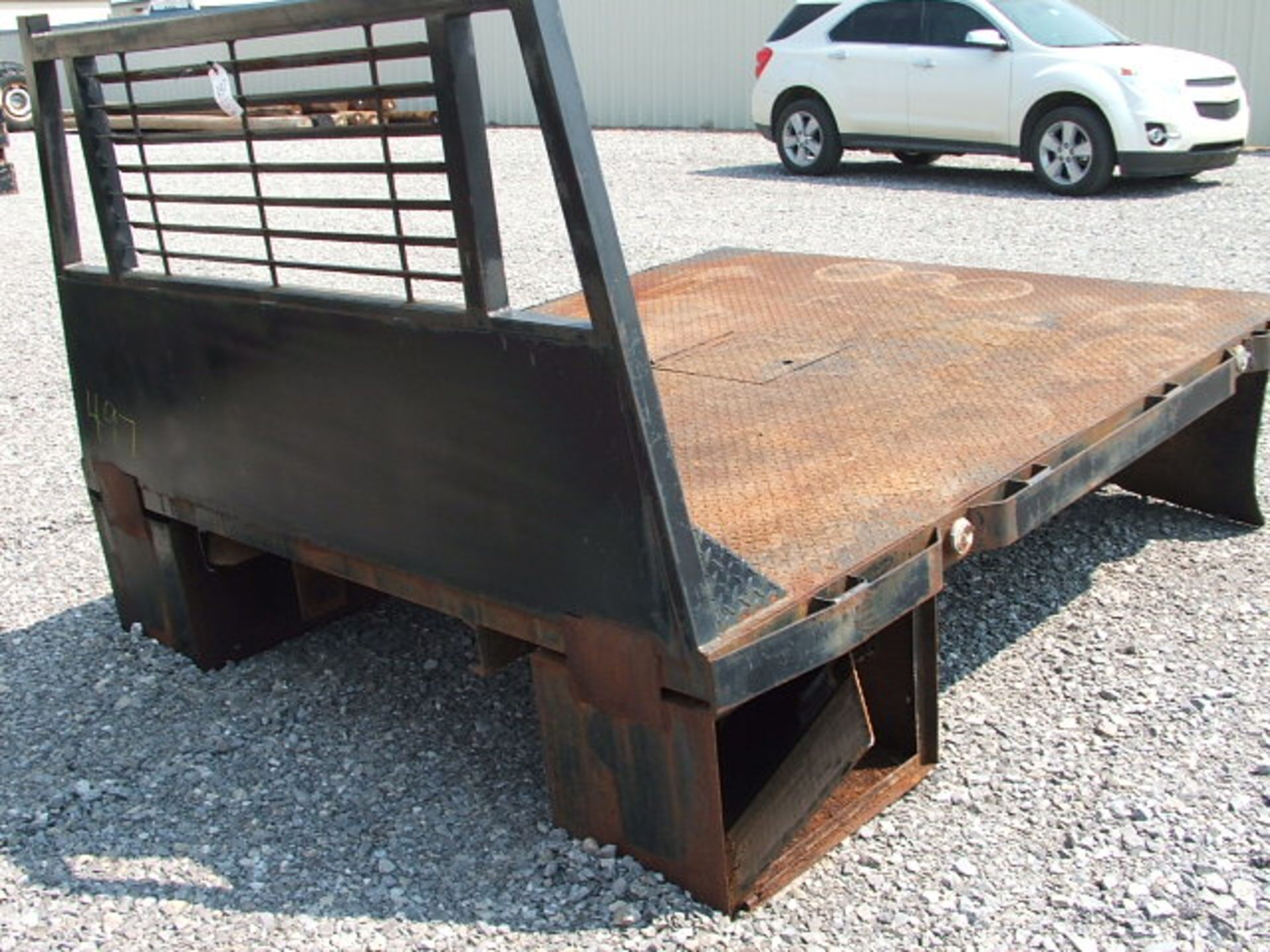 Lot 497 8' Flat Bed - Image 2 of 3