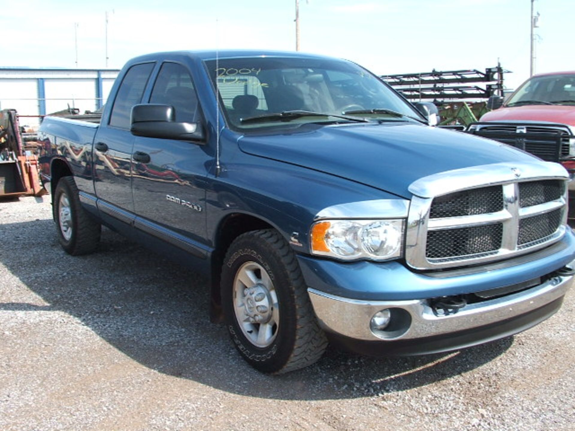 Lot 424 - Lot 424 2004 Dodge 2500, Cummins Diesel, 6 SPD, 2WD, Quad Cab SLT. Â Spray in bedliner. - Image 3 of 13