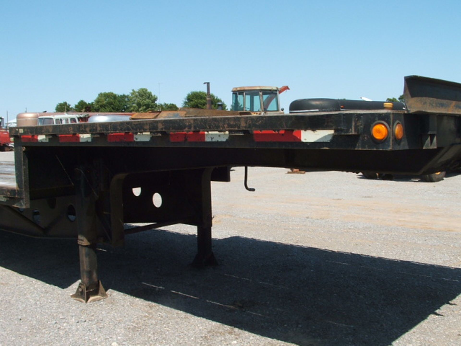 Lot 888 - Lot 888 1999 Doonan 53x102 Drop Deck Spread Axle Air Ride Trailer. Â New brake shoes and - Image 2 of 8