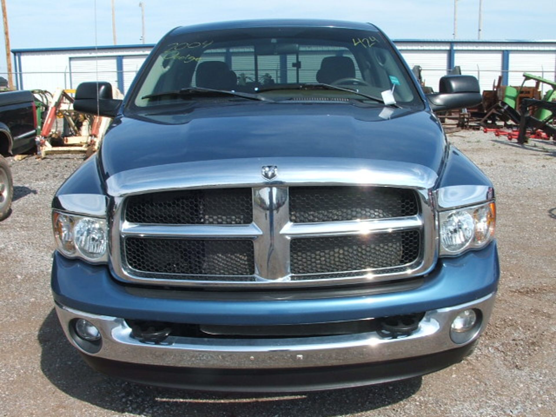 Lot 424 - Lot 424 2004 Dodge 2500, Cummins Diesel, 6 SPD, 2WD, Quad Cab SLT. Â Spray in bedliner. - Image 2 of 13