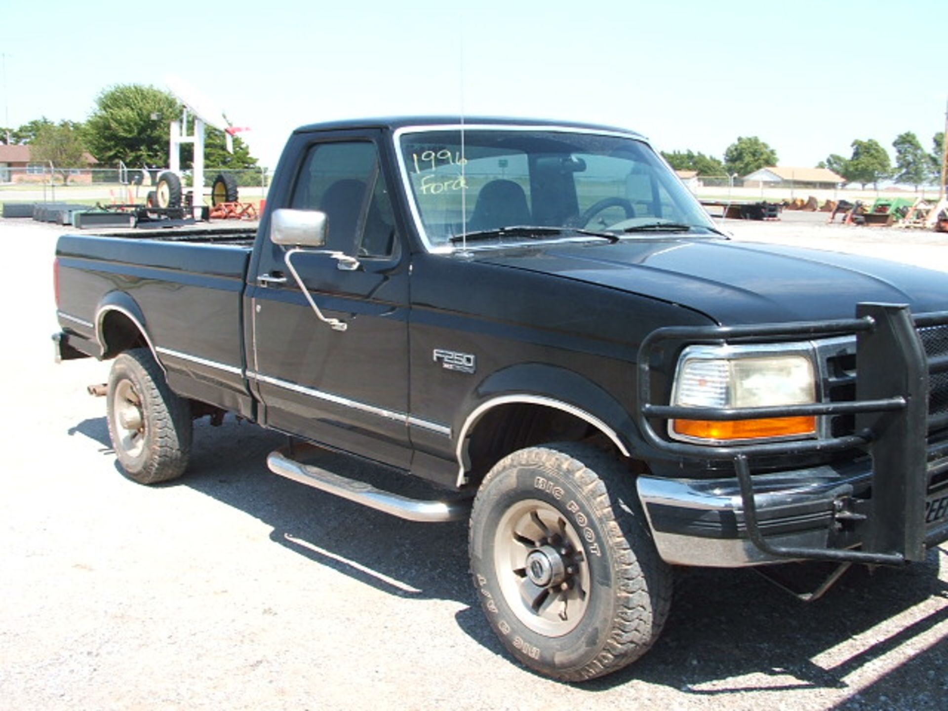 Lot 406 1996 Ford F250, Automatic, 4WD - Image 3 of 7