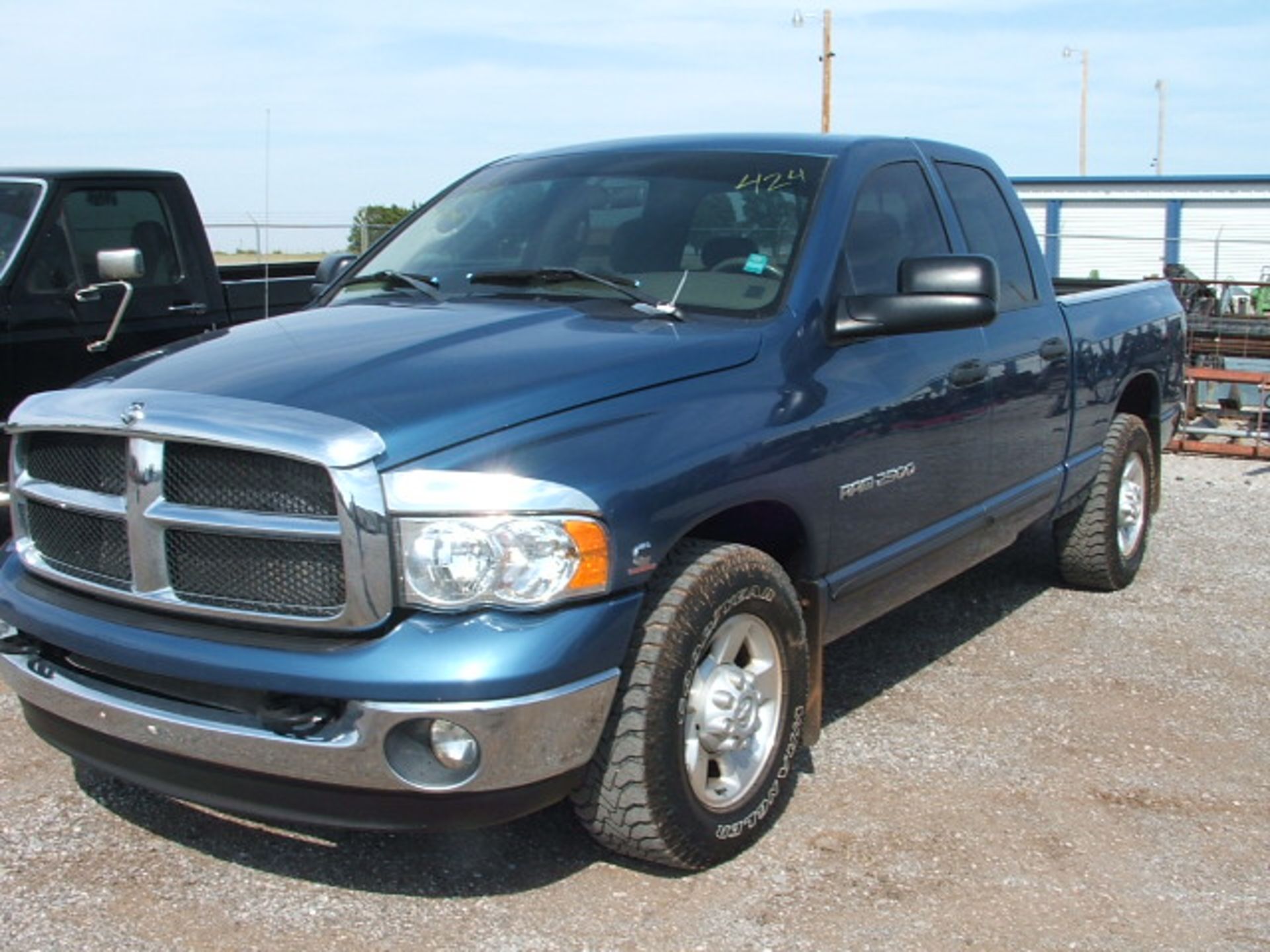 Lot 424 - Lot 424 2004 Dodge 2500, Cummins Diesel, 6 SPD, 2WD, Quad Cab SLT. Â Spray in bedliner.