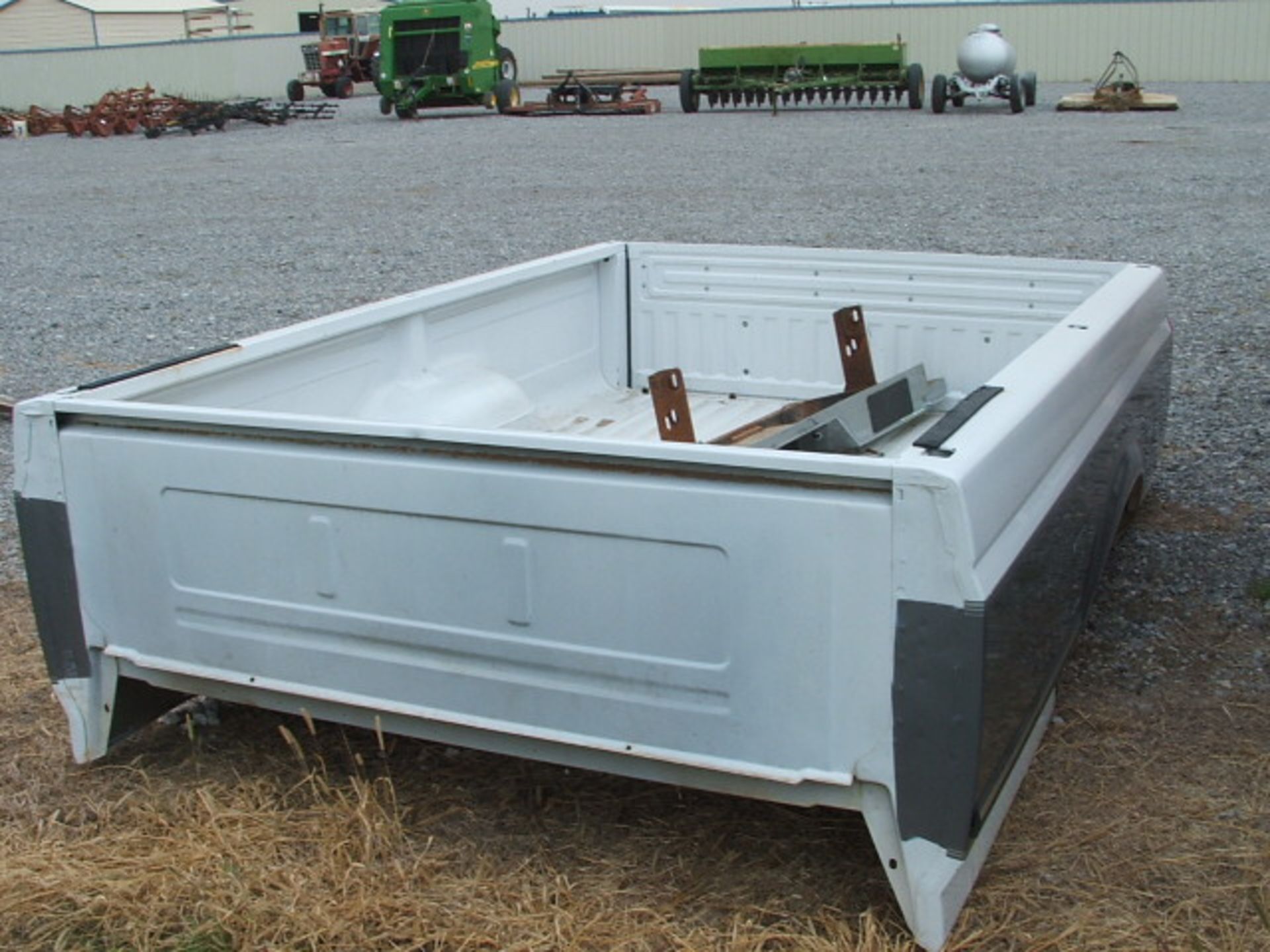 Lot 469 8' Pickup Bed from 1996 Ford - Image 2 of 2