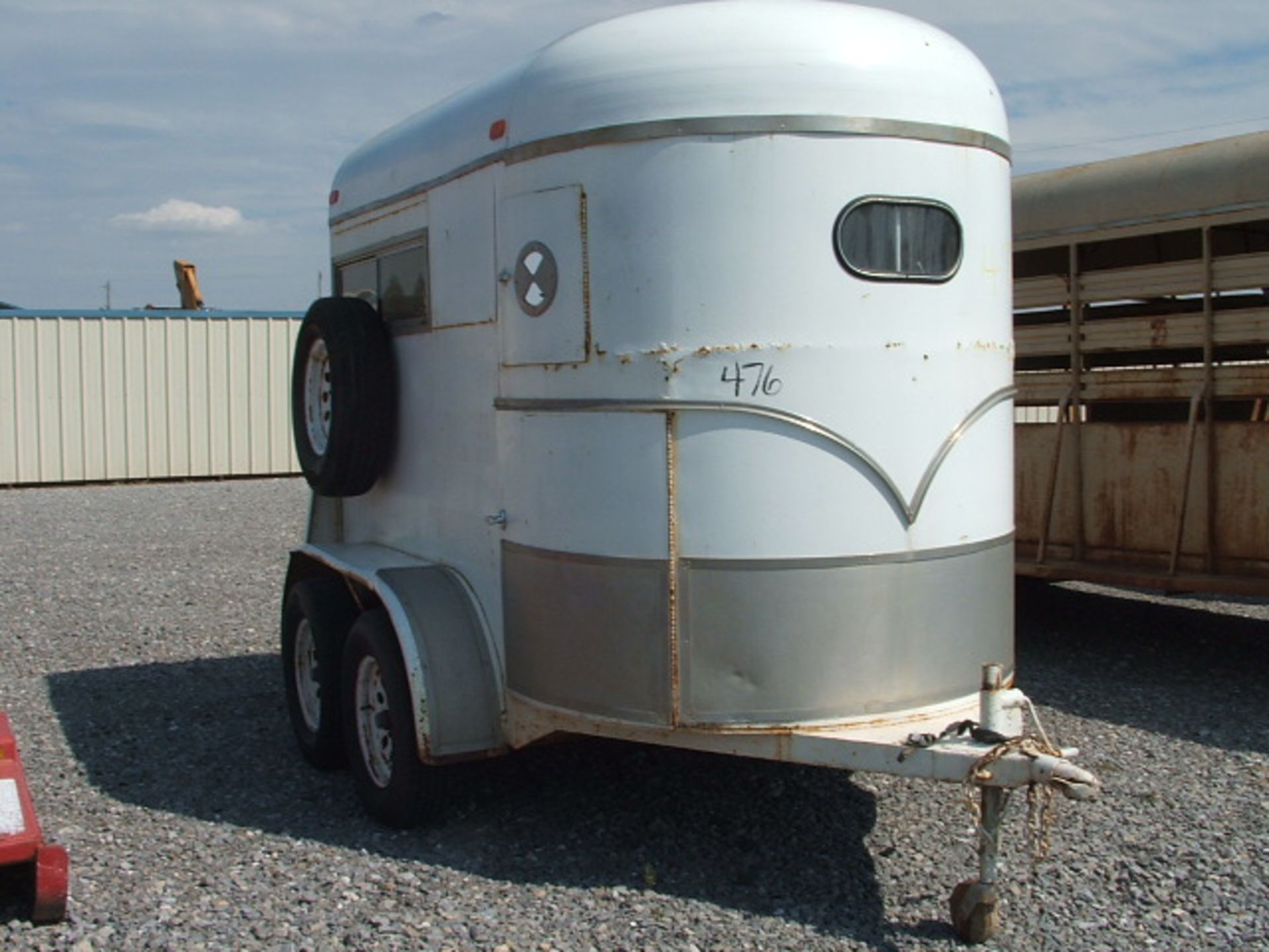 Lot 476 1994 WW 2 Horse Trailer