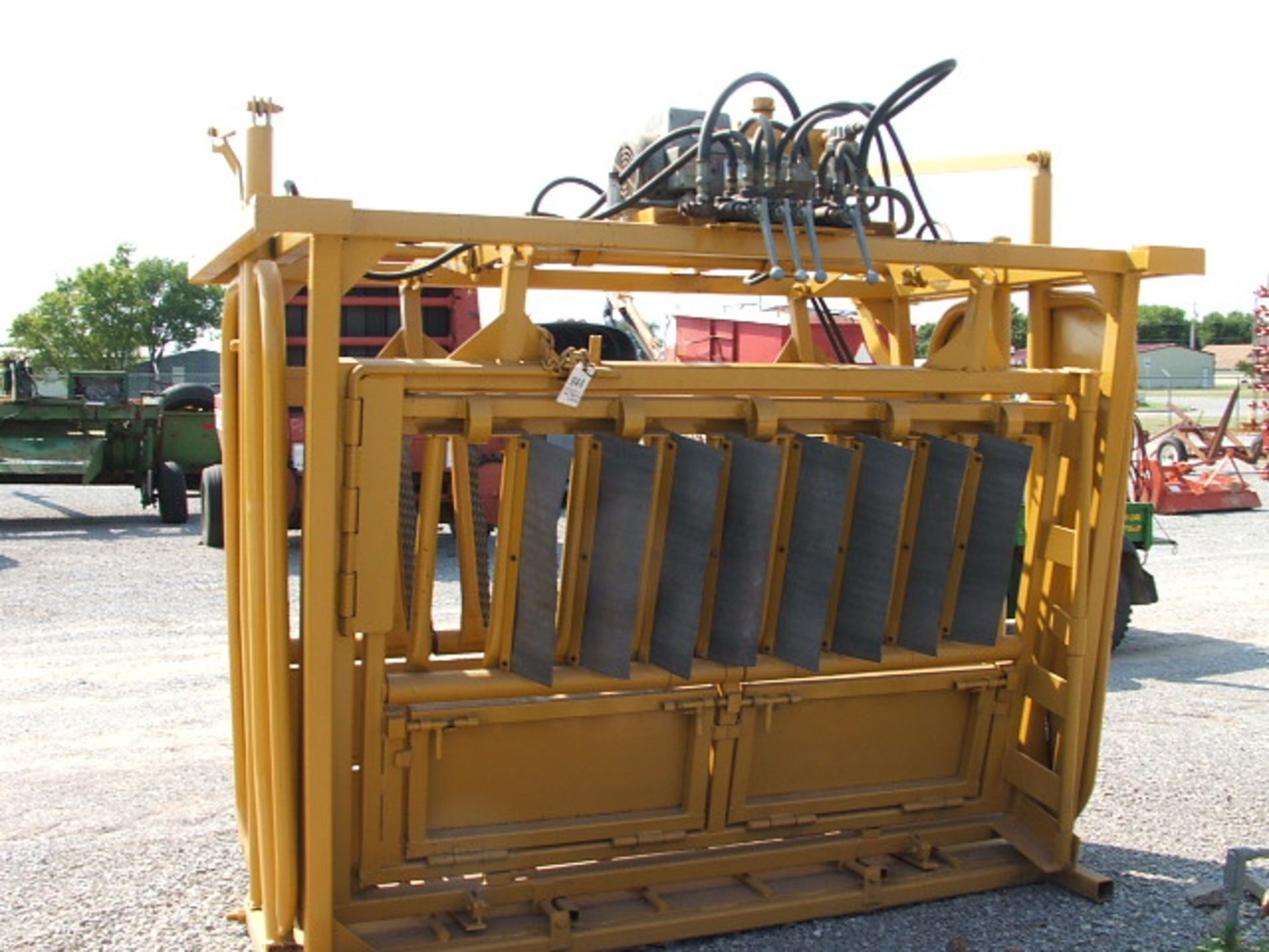 Lot 944 Trojan Hydraulic Cattle Chute - Image 2 of 3