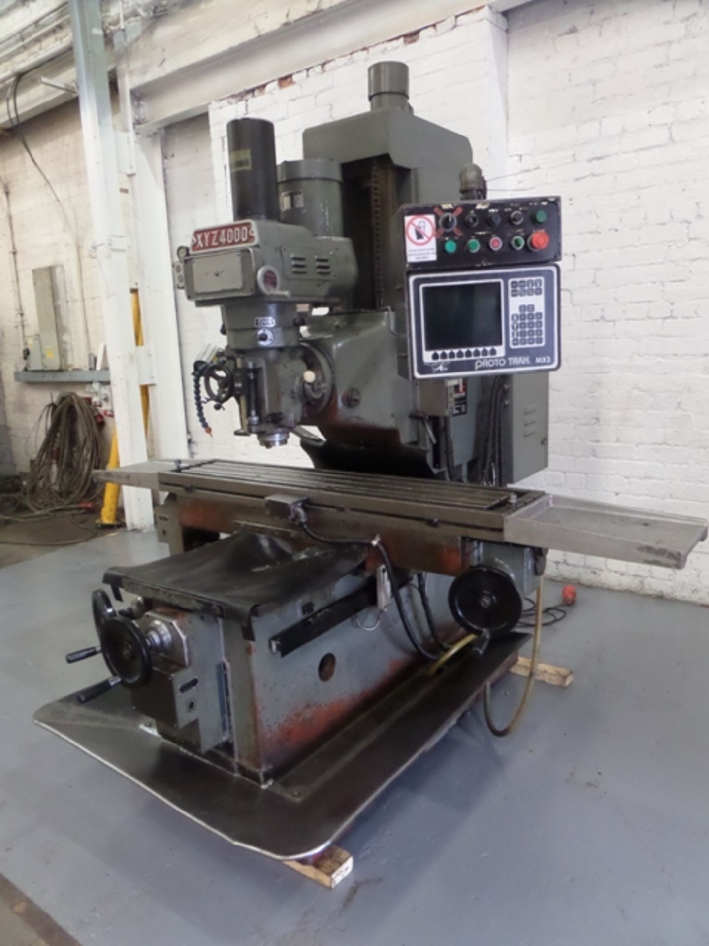 XYZ 4000 CNC Bed Mill - Image 2 of 7