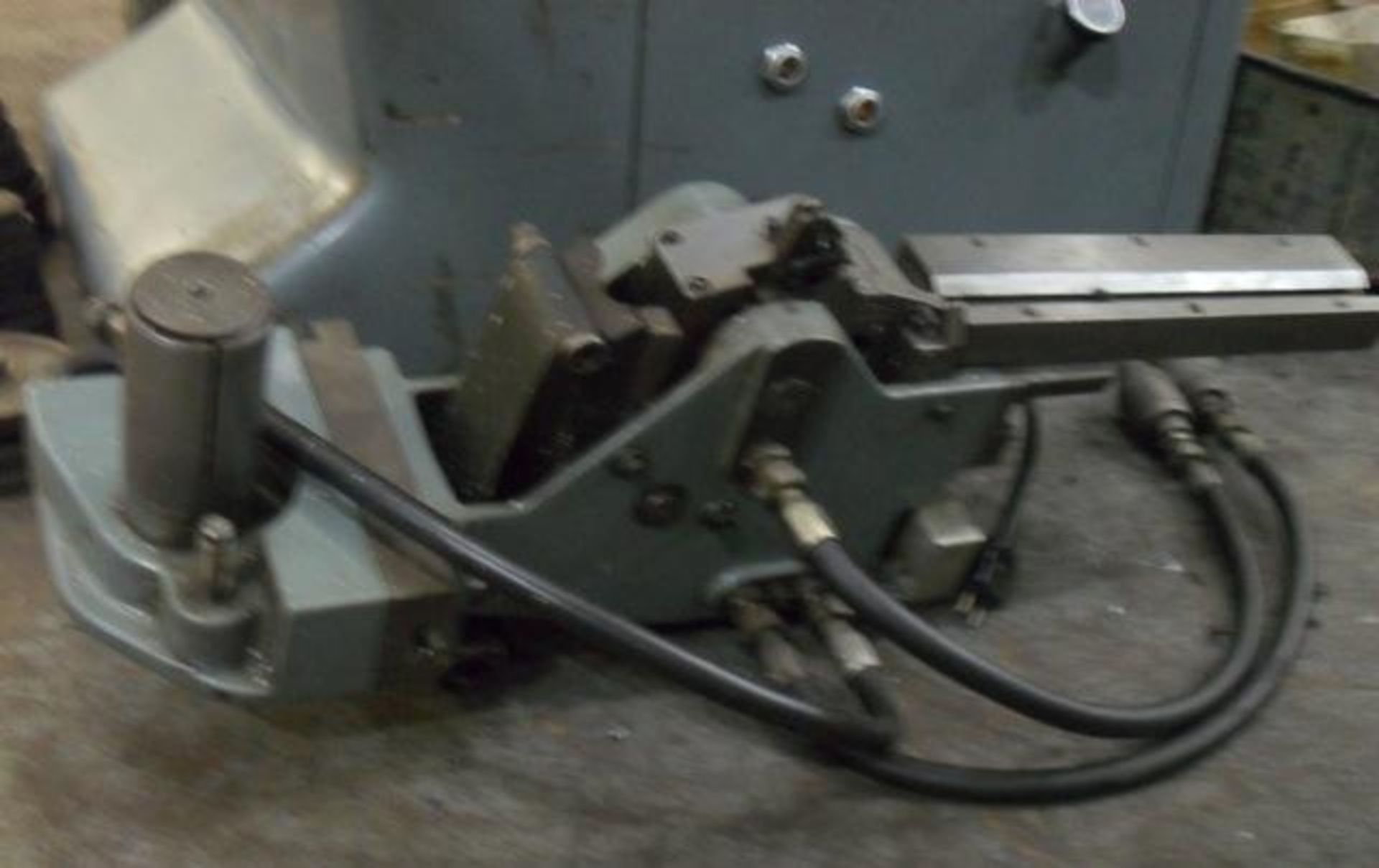 Mikron A21/0 Universal Gear Hobbing Machine - Image 4 of 5