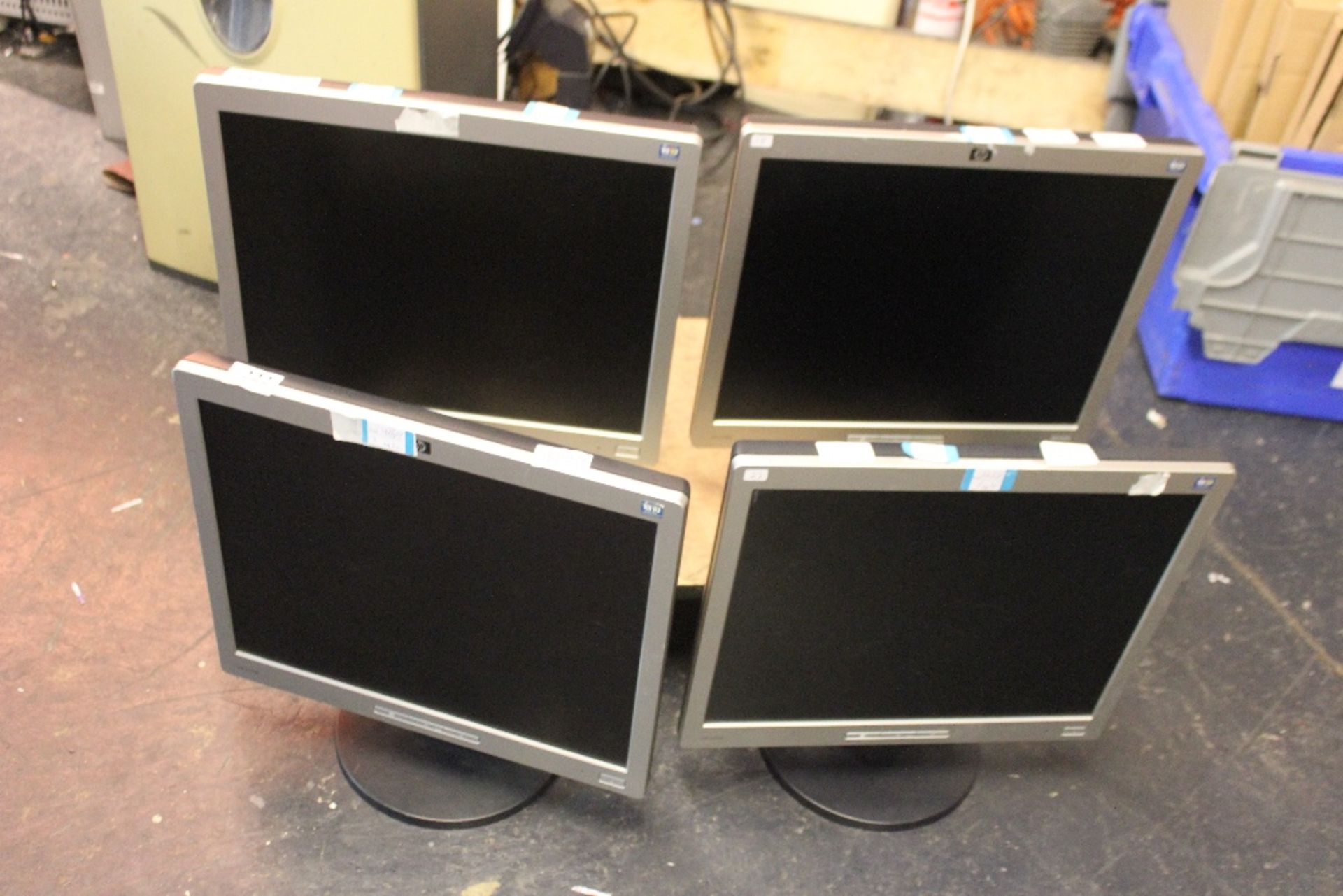4X HP L1706 TFT Monitor - All power on and display okay