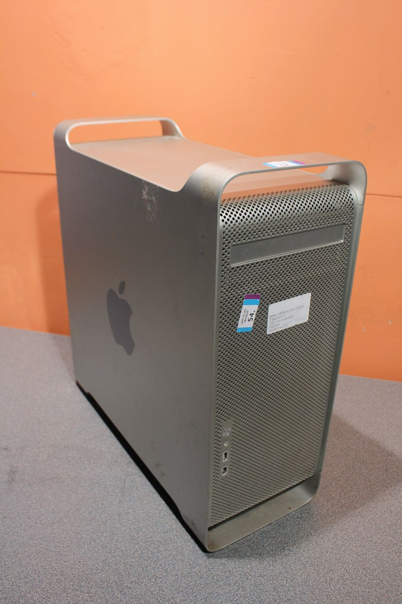 APPLE Tower G5 Dual @ 2.5Ghz - 2GB Ram - 250GB HDD - DVD-RW - OSX installed - Tested and Working