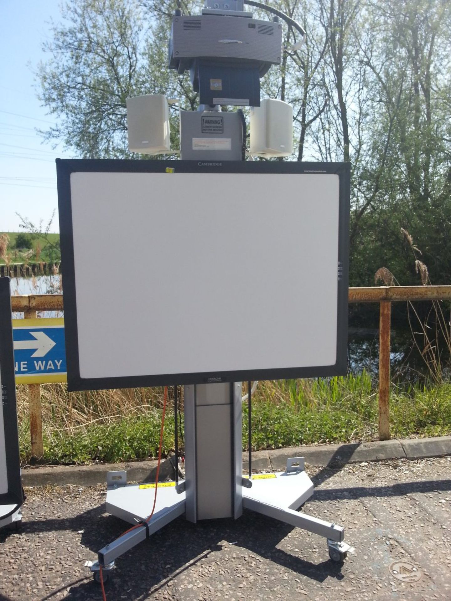 Portable Interactive White Board Setup - Includes HITACHI Cambridge White Board - Projector ( - Image 4 of 4