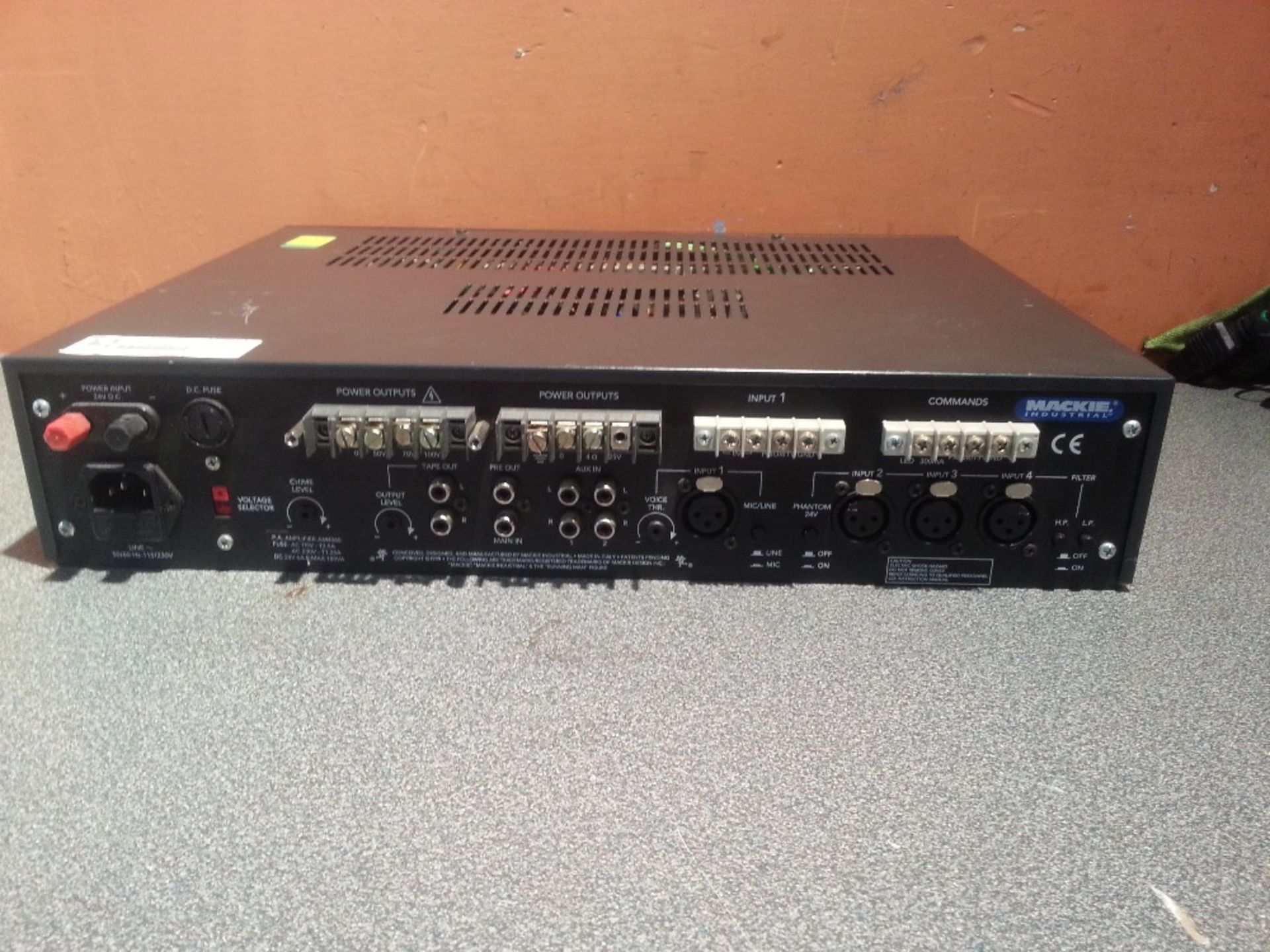 MACKIE  AM 4060 P.A Amplifier - Image 2 of 2