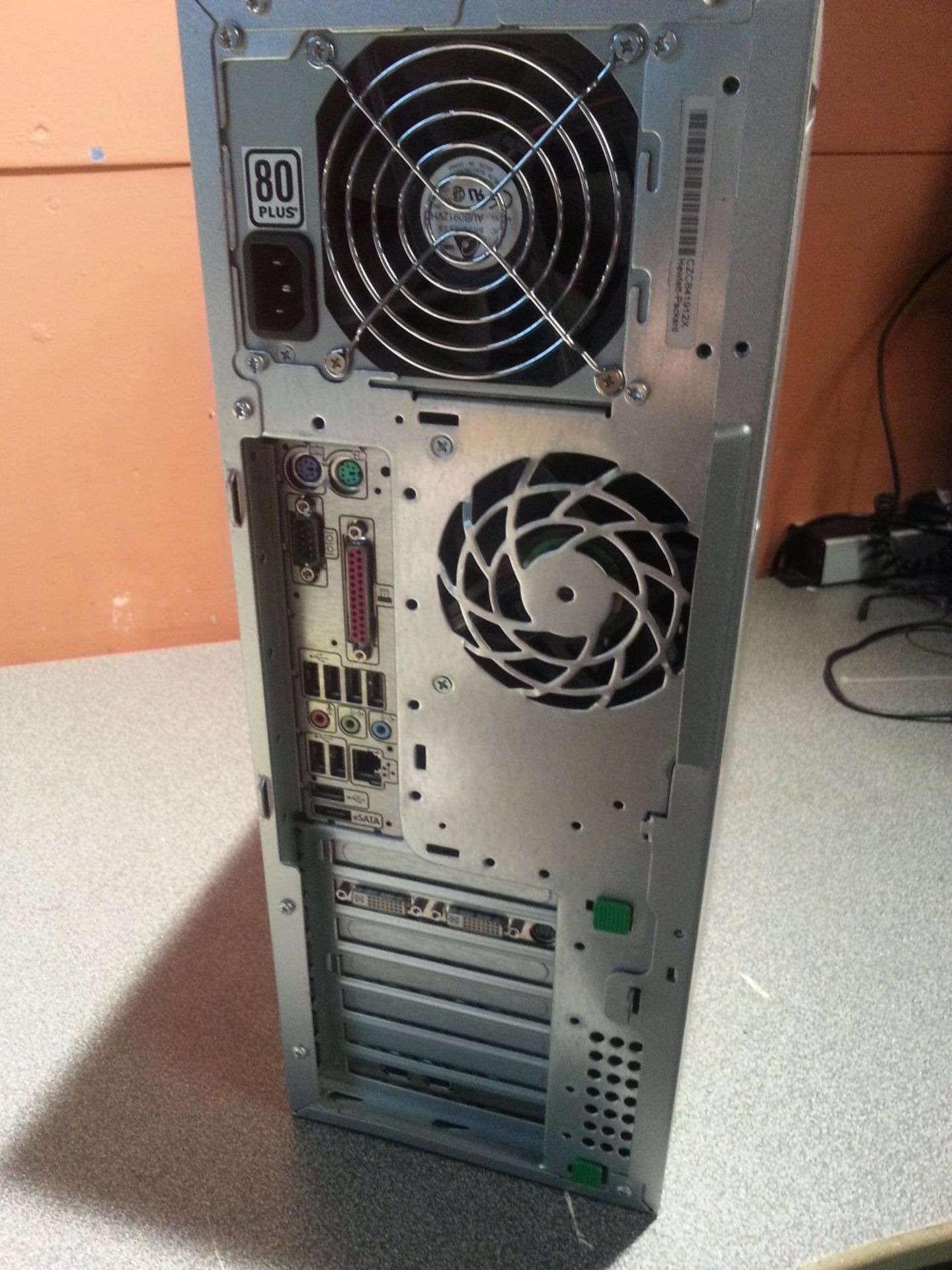 HP  WX4600 Workstation - Intel Core 2 Quad @ 2.8Ghz - 2GB Ram - 250GB Hdd - DVD RW - Tested And - Image 2 of 2