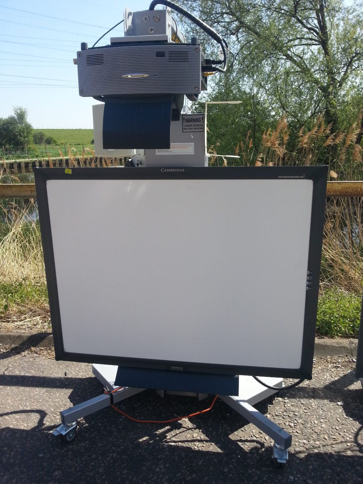 Portable Interactive White Board Setup - Includes HITACHI Cambridge White Board - Projector (