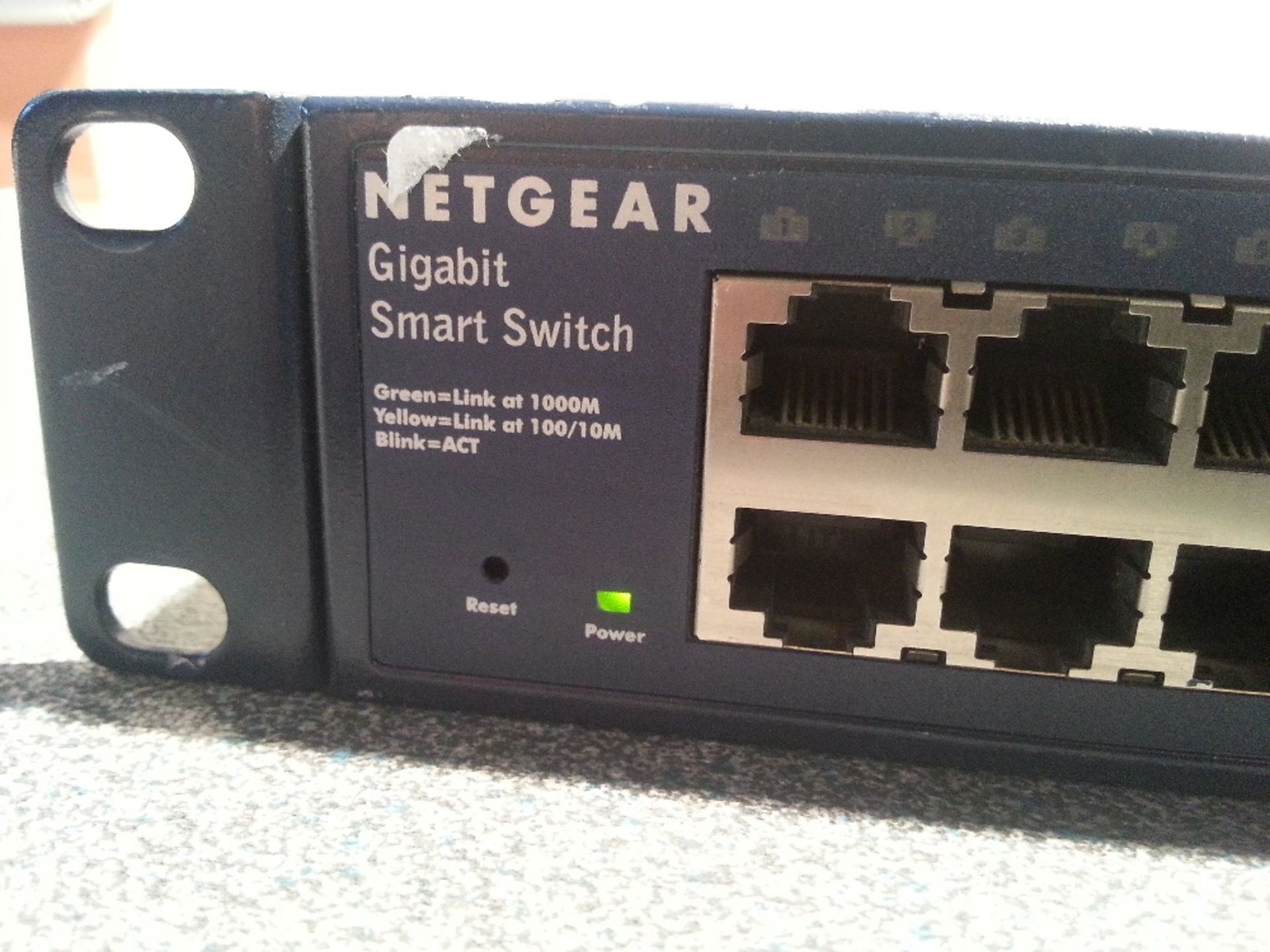 NETGEAR GS748T 48 Port 10/100/1000 Switch - 1U Rackmount - Missing Rack Ear - Powers on - Image 2 of 4