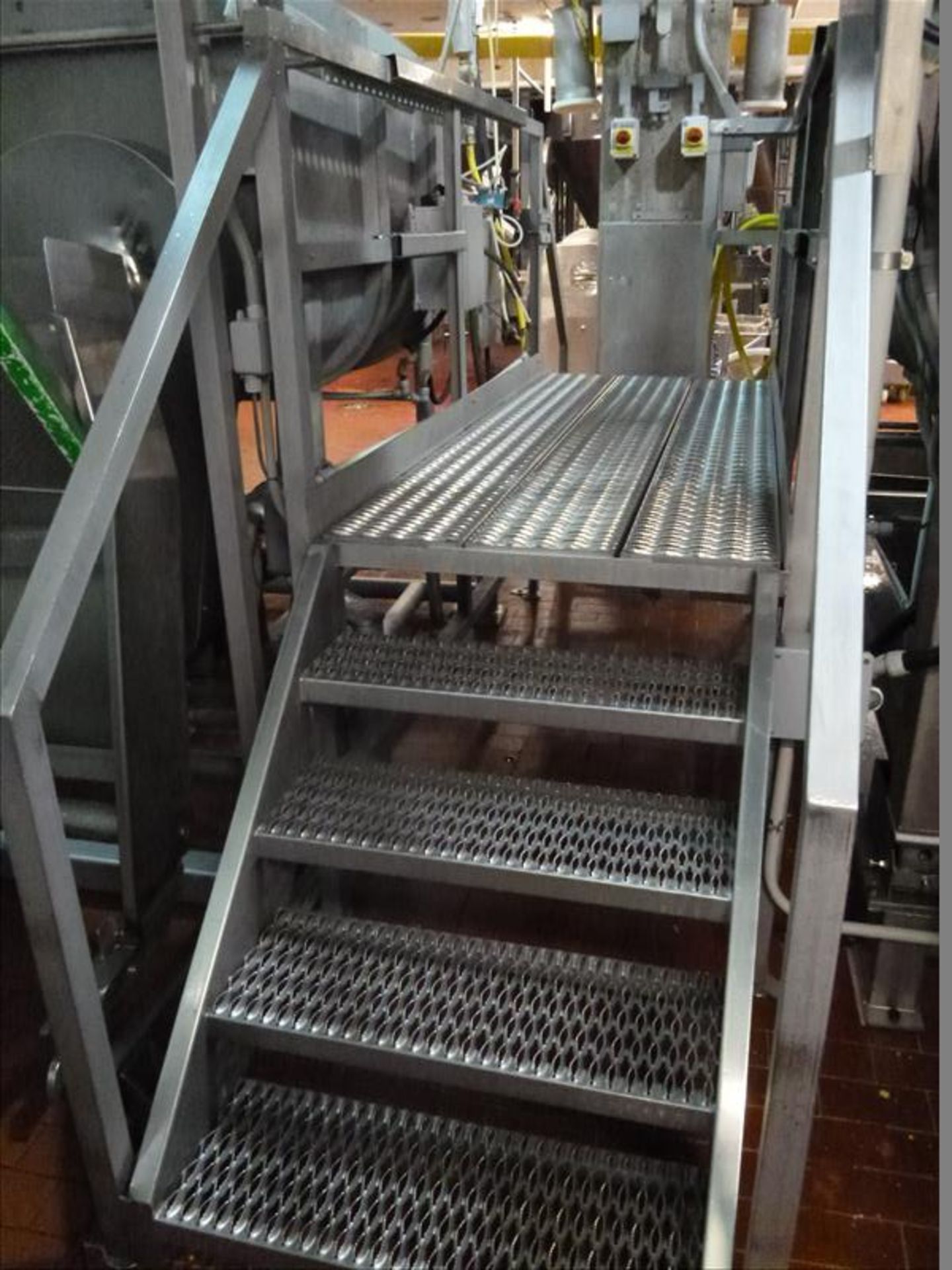 s/s work platform w/ stairs