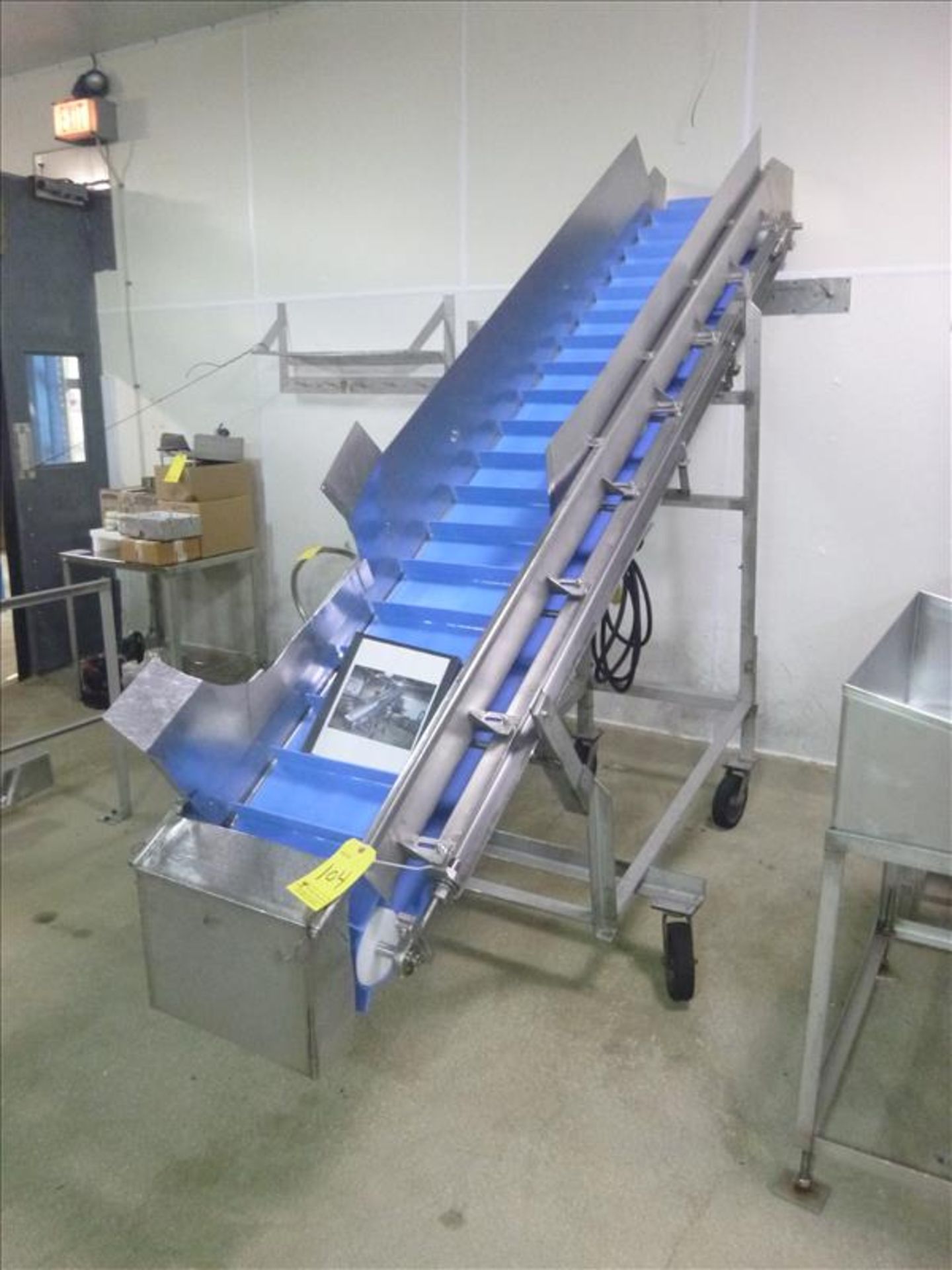 Incline Conveyor, stainless steel, on casters w/ 16 in. x 120 in. flighted belting & 3/4 hp drive (