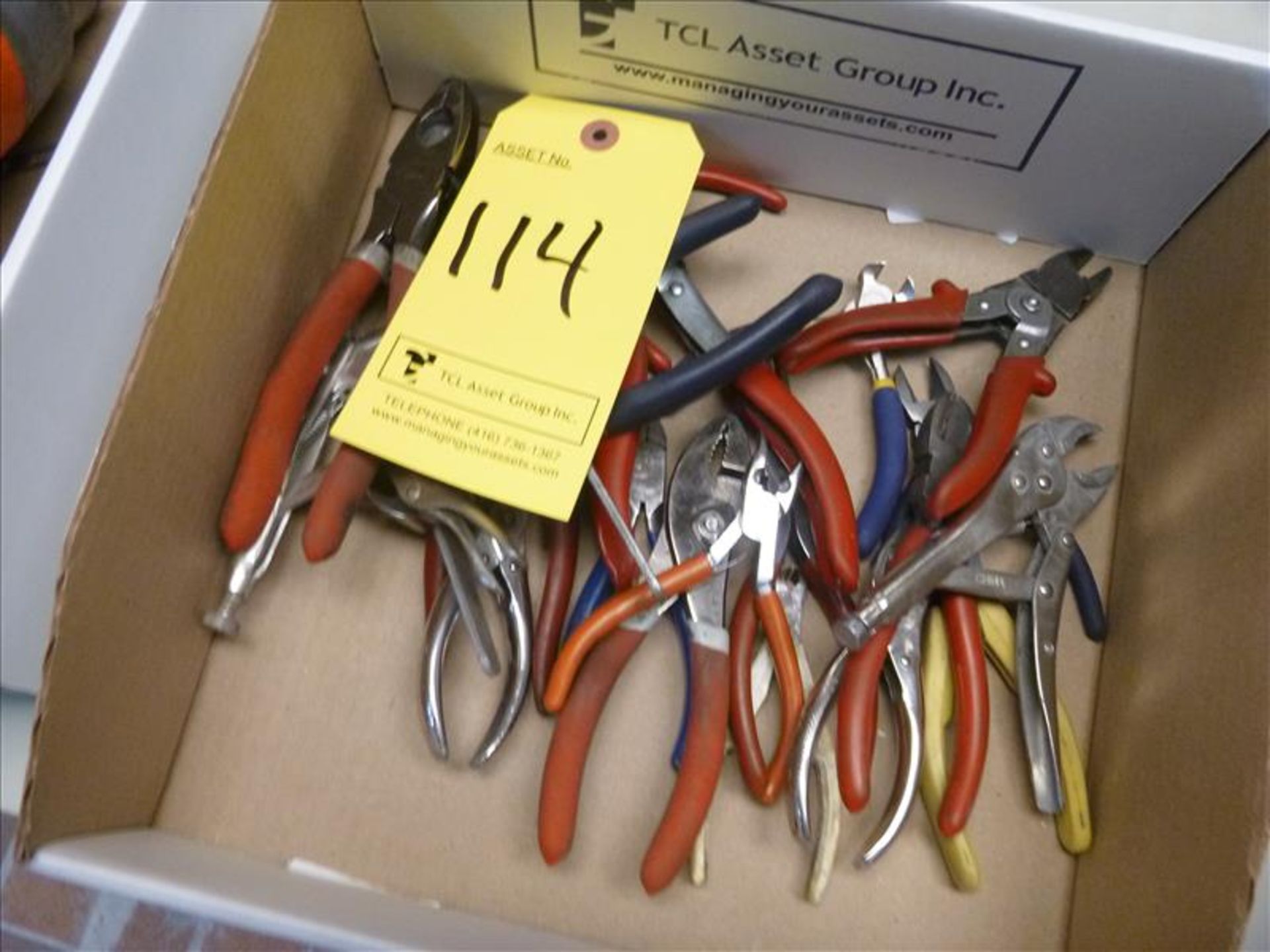 qty. of assorted pliers