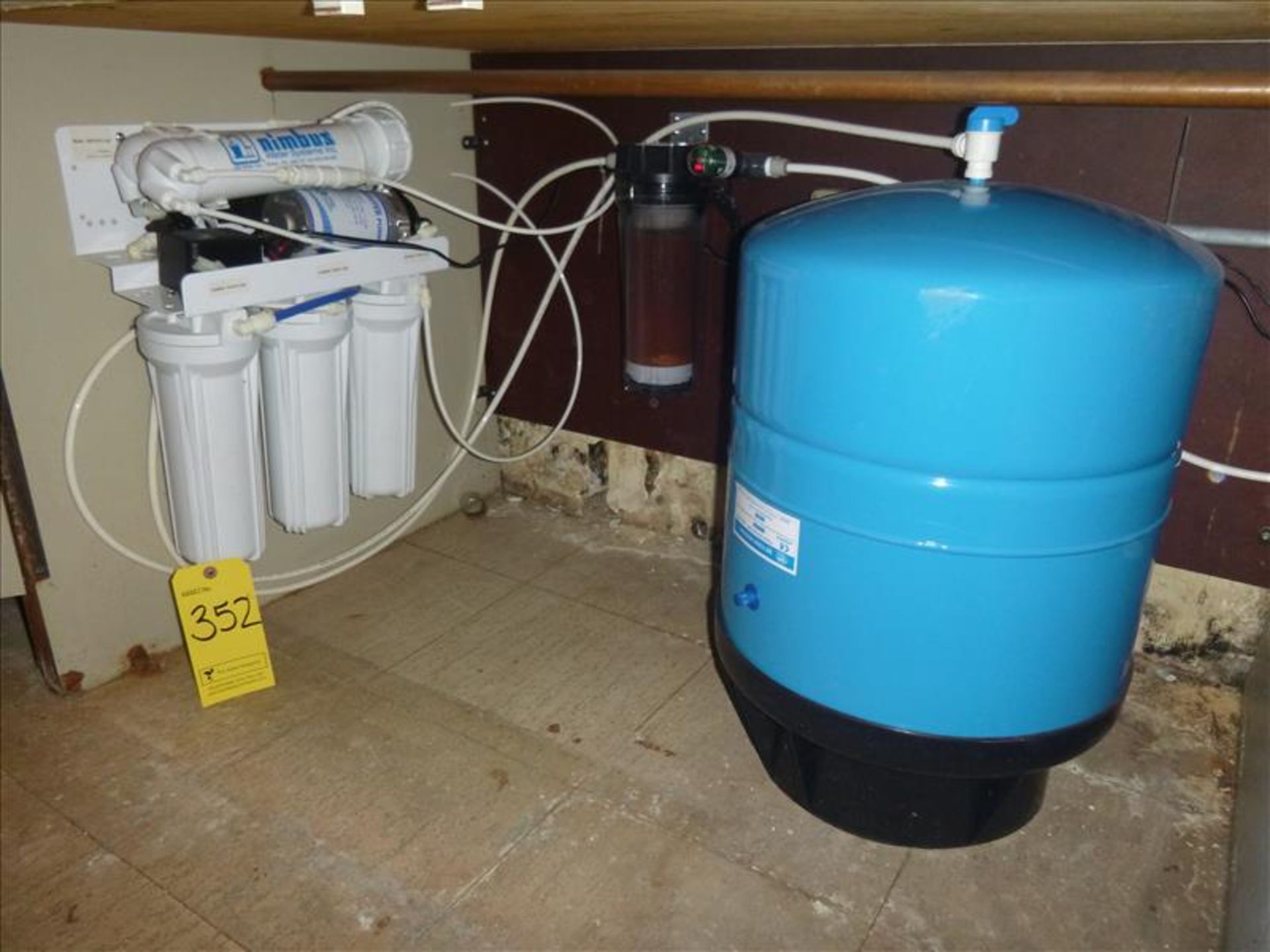 Nimbus RO system w/ storage tank & filters