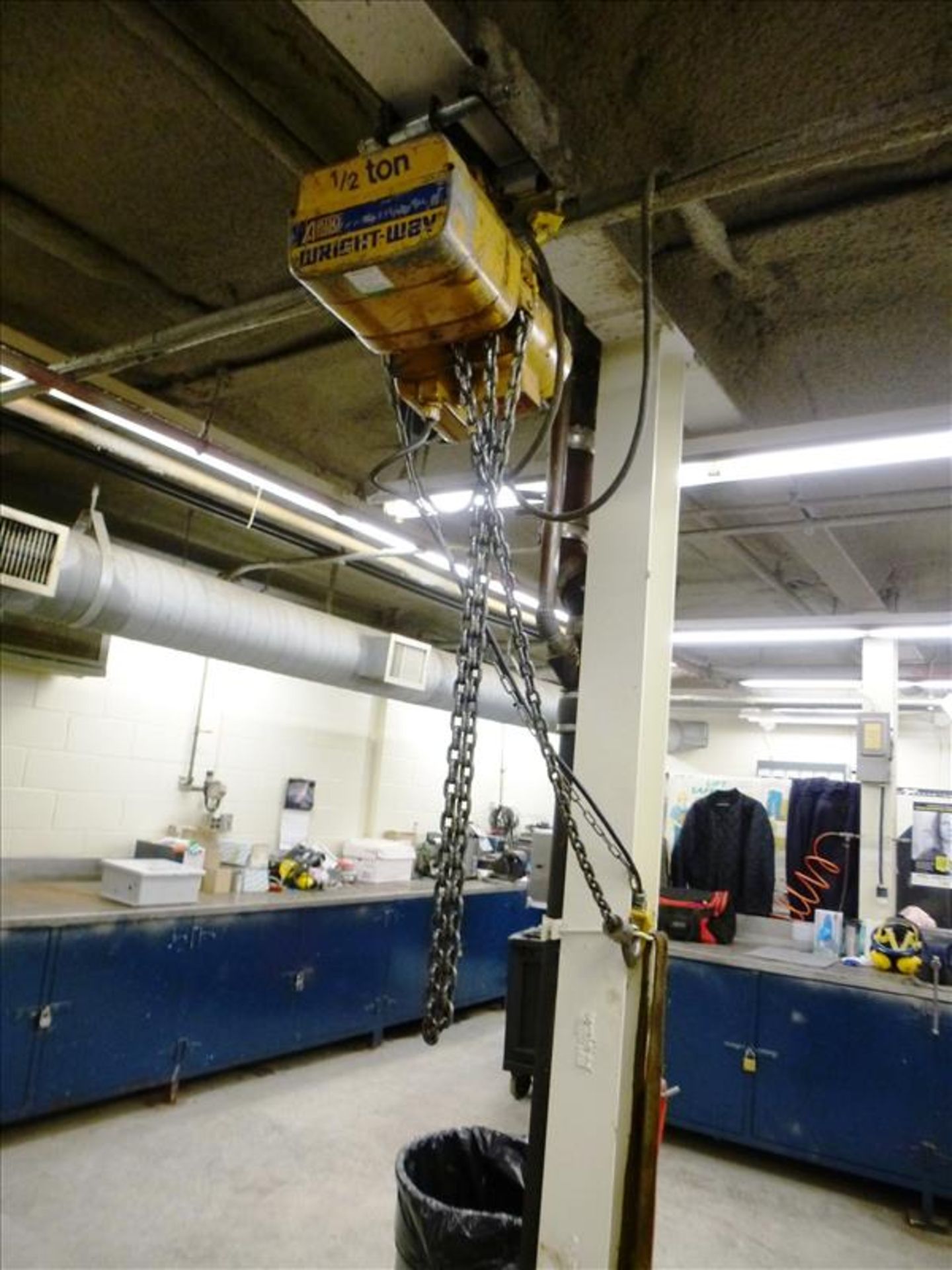 1/2-ton Wright-Way electric chain hoist (located at 150 Bartor Rd Toronto ON Canada)