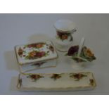 Approx 13 pieces of Royal Albert Old Country Roses mostly dressing items