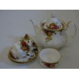 12 place Royal Albert tea service in Old Country Roses pattern