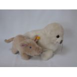 2 Steiff soft toys, a pig and a seal