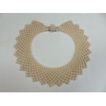 1960's pearl effect necklace