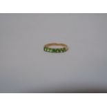 9ct Green stone ring